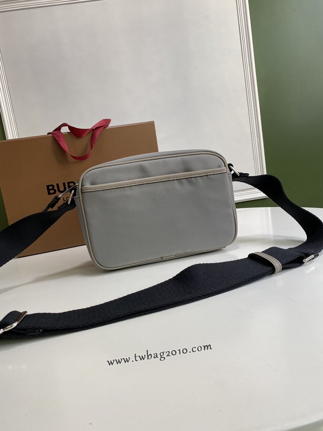 Burberry專門店新款Vintage復古格紋斜背包 巴寶莉男士斜挎包 yxb1191